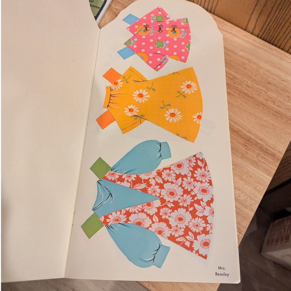 New VTG 1970s Mrs. Beasley Paper Doll Book & Buffy Family Affair Paper Doll Book - Picture 6 of 15